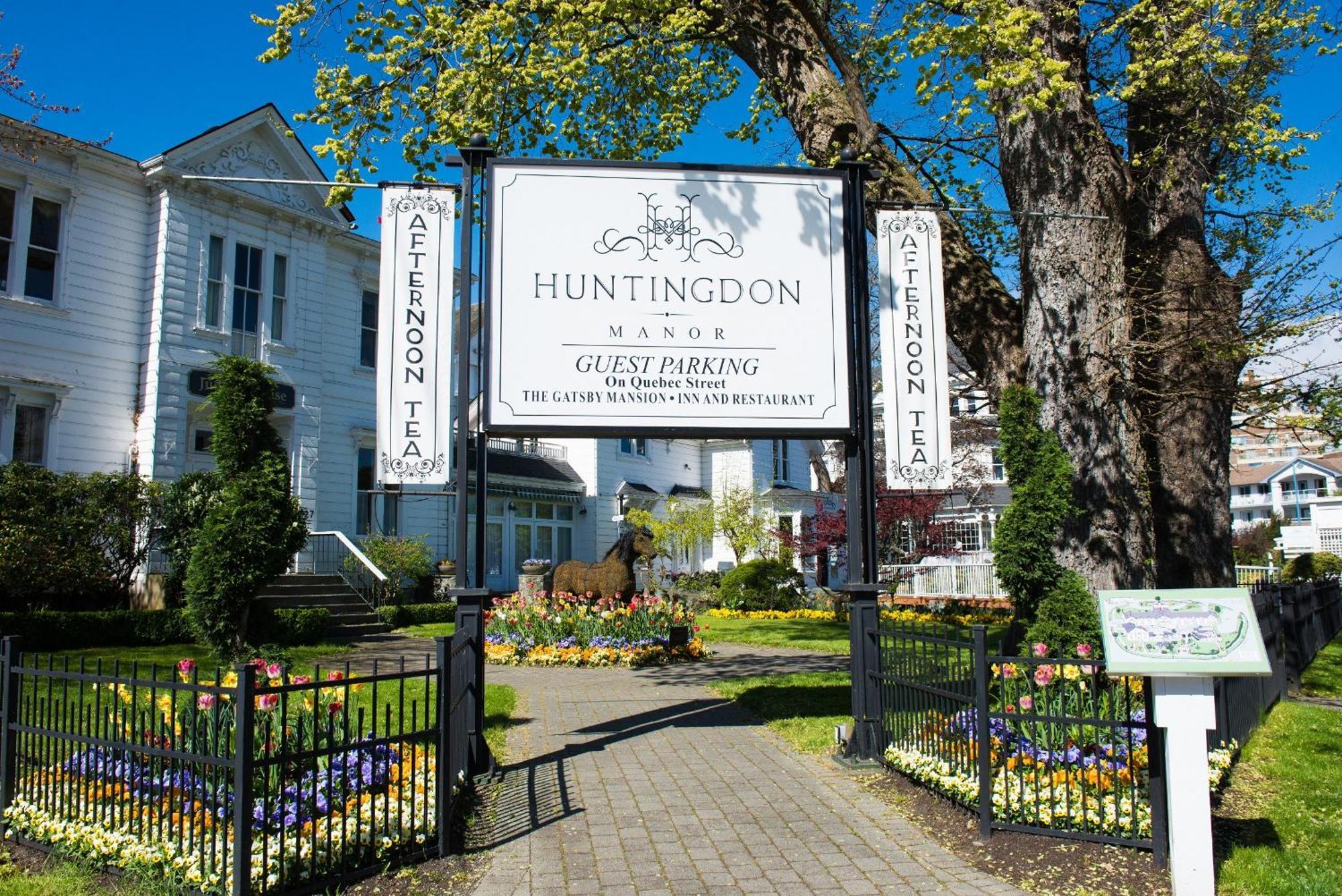 Huntingdon And Hotel Victoria